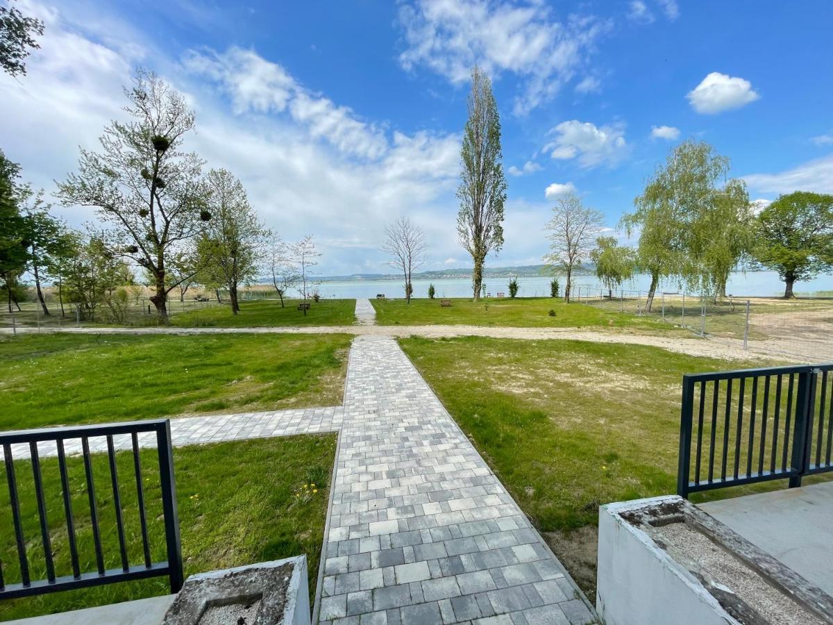 Siesta Apartman Balatonberény Exterior foto